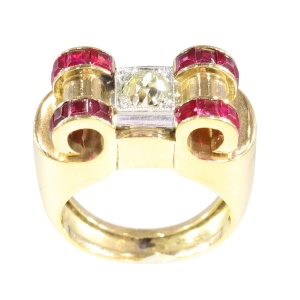 Impressive Retro ring with big old brilliant cut diamond and carre rubies